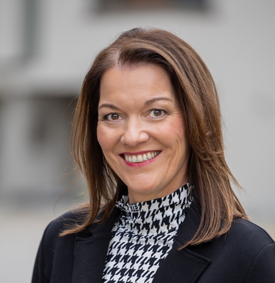 Frau Damaris Landmesser