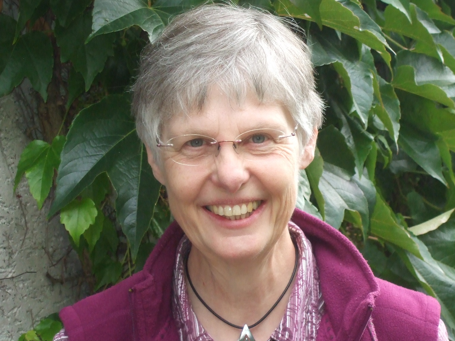Frau Elisabeth Reinhard
