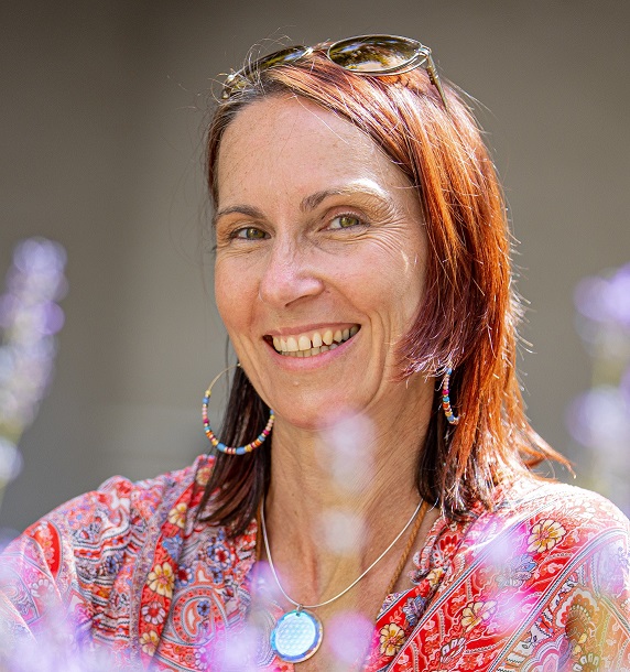 Frau Martina Stöhr-Burkhardt